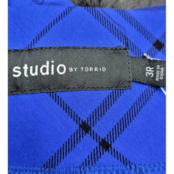 NWT Torrid 3 Plaid Blue Studio Pixie Luxe Ponte Skinny Pant 3X 22 24 - Picture 8 of 12